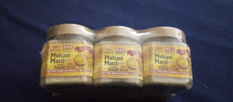 Pack of 2 Multani mitti with ark e gulab and husn- yousaf herbal ingredients (20g) - Image 3