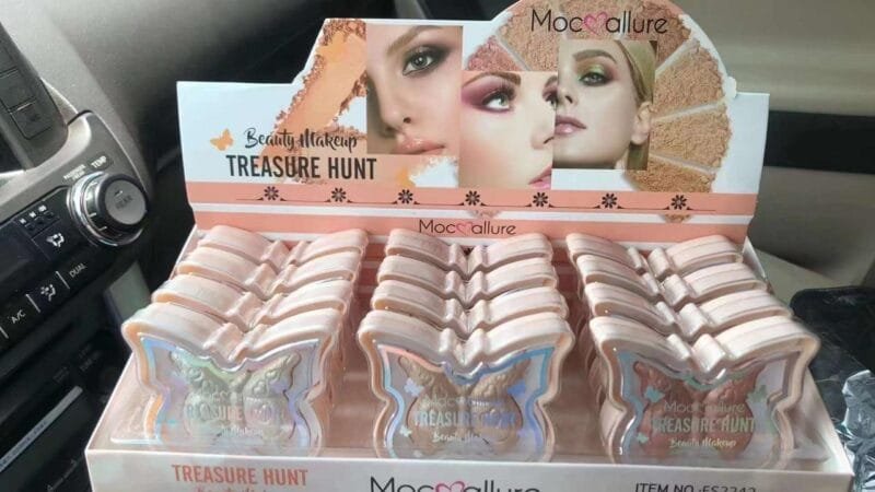 1 Pcs MOCALLURE HIGHLIGHTER (RANDOM SHADE) - Image 2