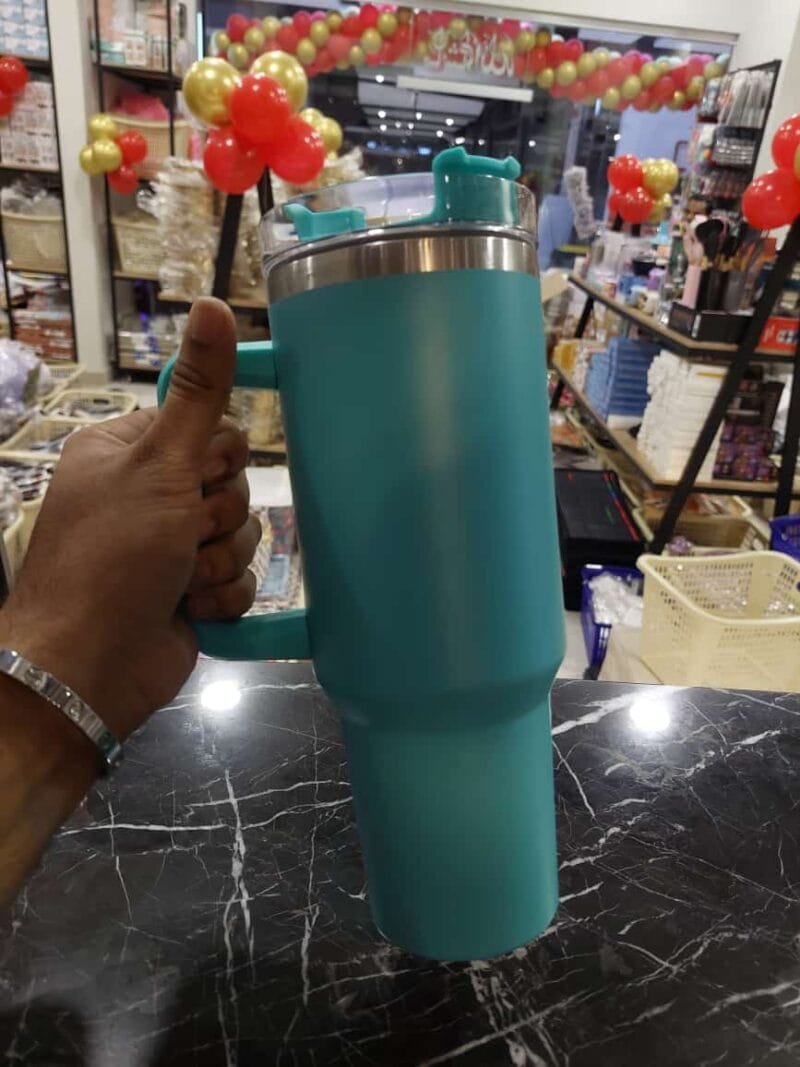Stainless Steel Tumbler Water Bottle Travel Tumbler Vacuum Insulated Mug (1200ML) (Random Color) - Image 5