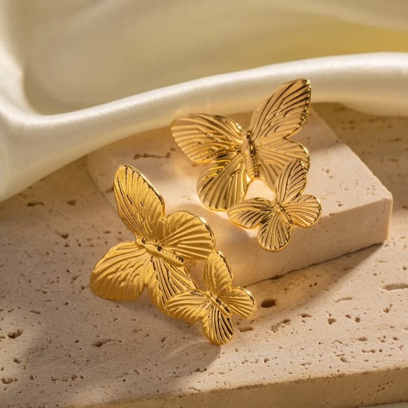 1 Pair Gold Butterfly Earrings Elegant Everyday Wear Chic European-and-American Style Earrings - Image 3